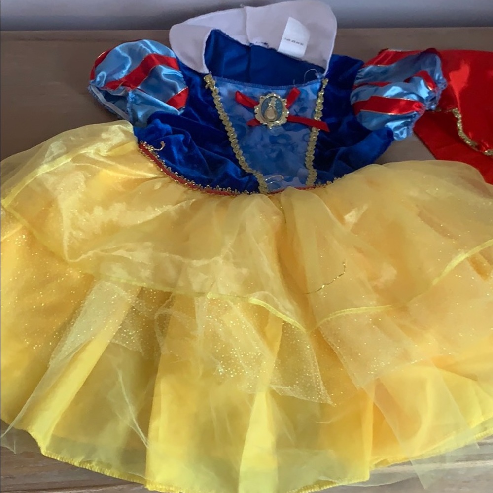 Snow white costume Disney